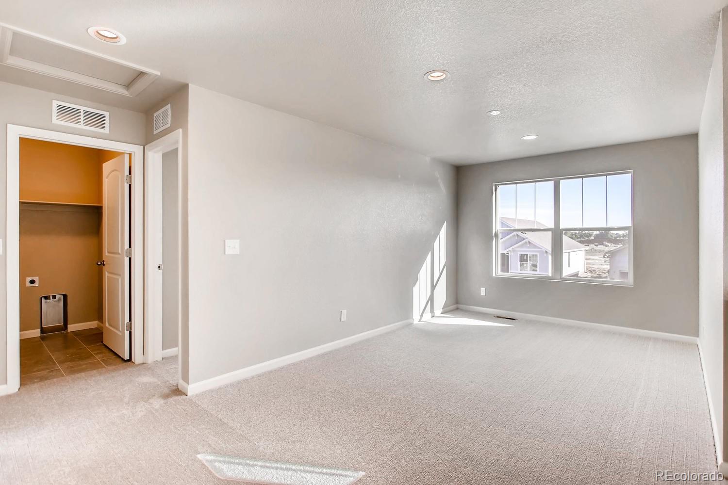 437 Country Road Berthoud, CO 80513 - Photo 34 of 35 Gallery Image 34