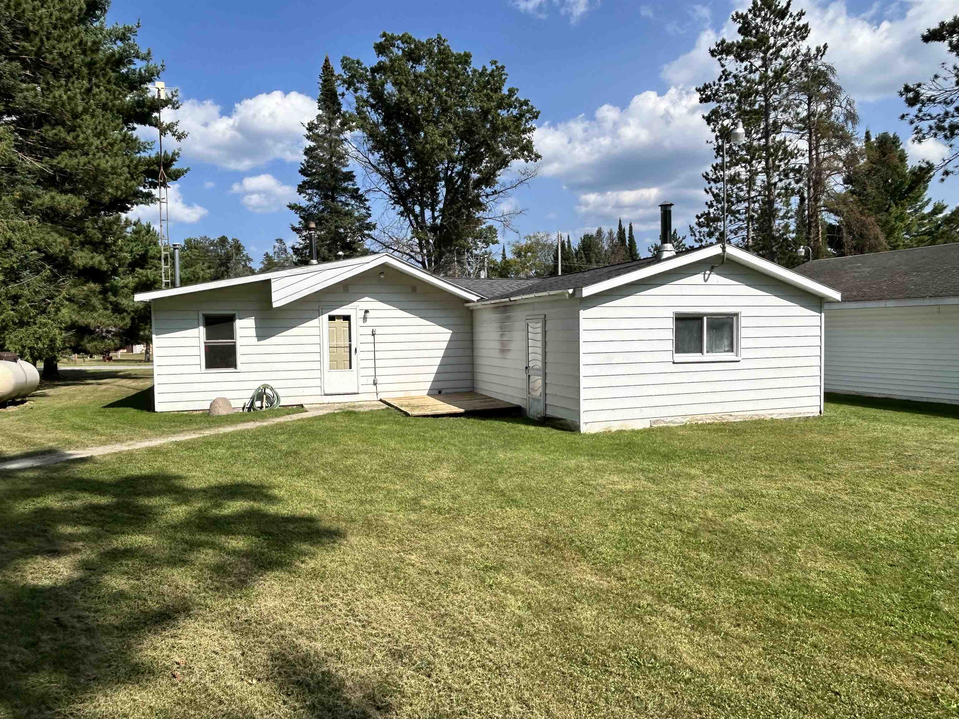 2514 Brodie Road South Branch, MI 48761 - Photo 3 of 31 1926095-836f5308-f8bb-4a36-8894-fe3b7c42e32c.JPG