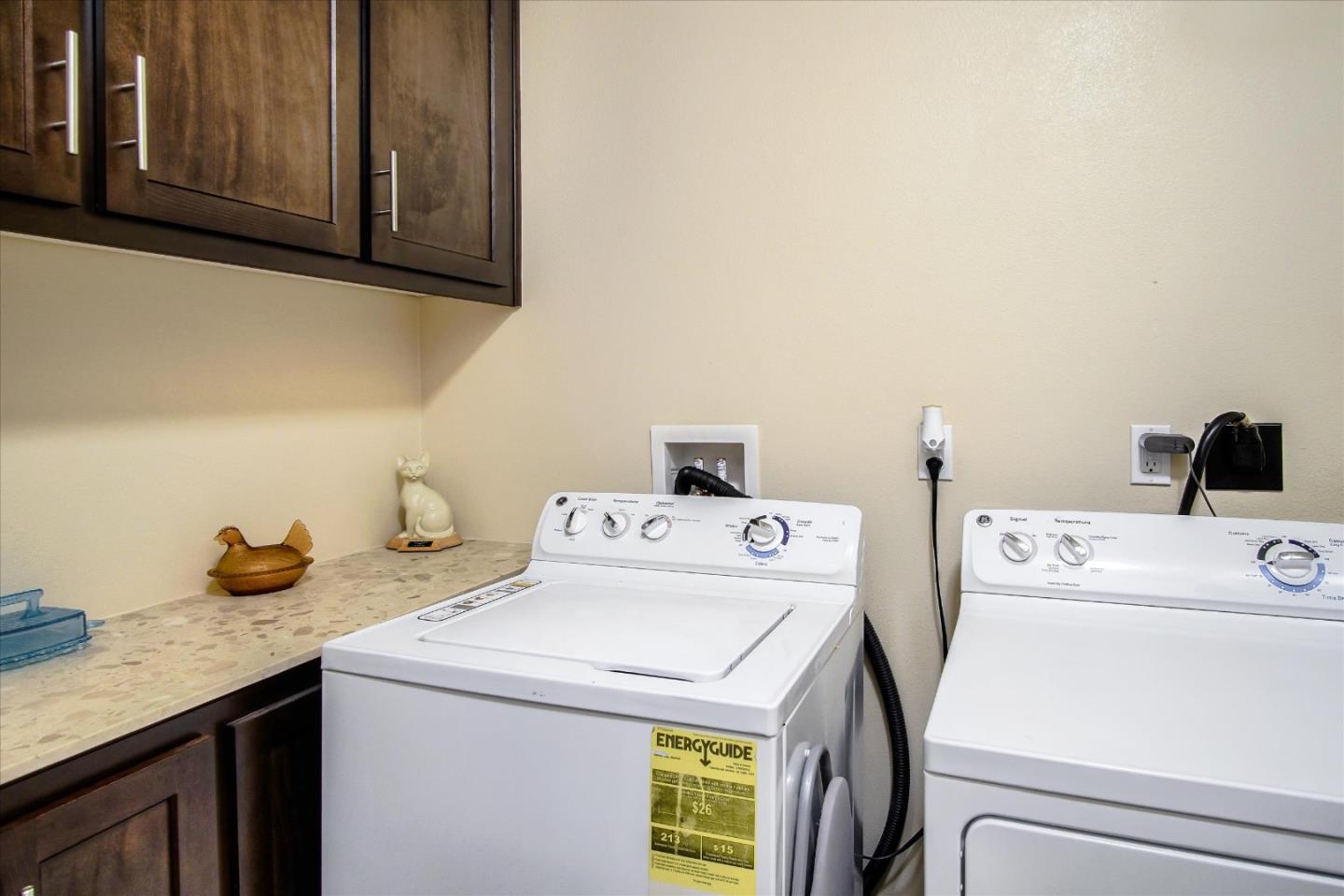 108 Springtime Circle Hollister, CA 95023 - Photo 22 of 36 a utility room with dryer and washer