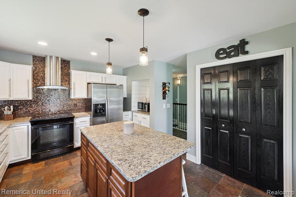 2892 Beck Road Howell, MI 48843 - Photo 10 of 63
