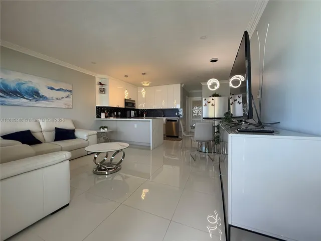 $220,000 | 900 Atlantic Shores Boulevard, Unit 219, Hallandale Beach, FL 33009