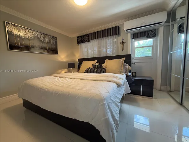 $220,000 | 900 Atlantic Shores Boulevard, Unit 219, Hallandale Beach, FL 33009