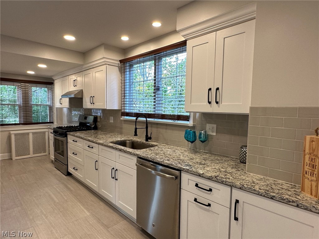3266 Aberdeen Road Cleveland, OH 44120 - Photo 9 of 22