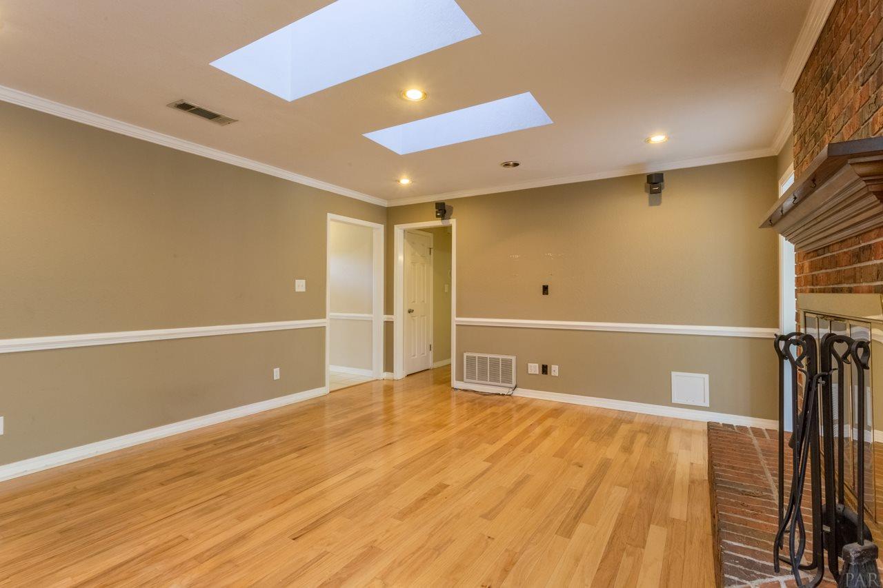 5940 Limestone Road Pensacola, FL 32504 - Photo 5 of 39 Gallery Image 5
