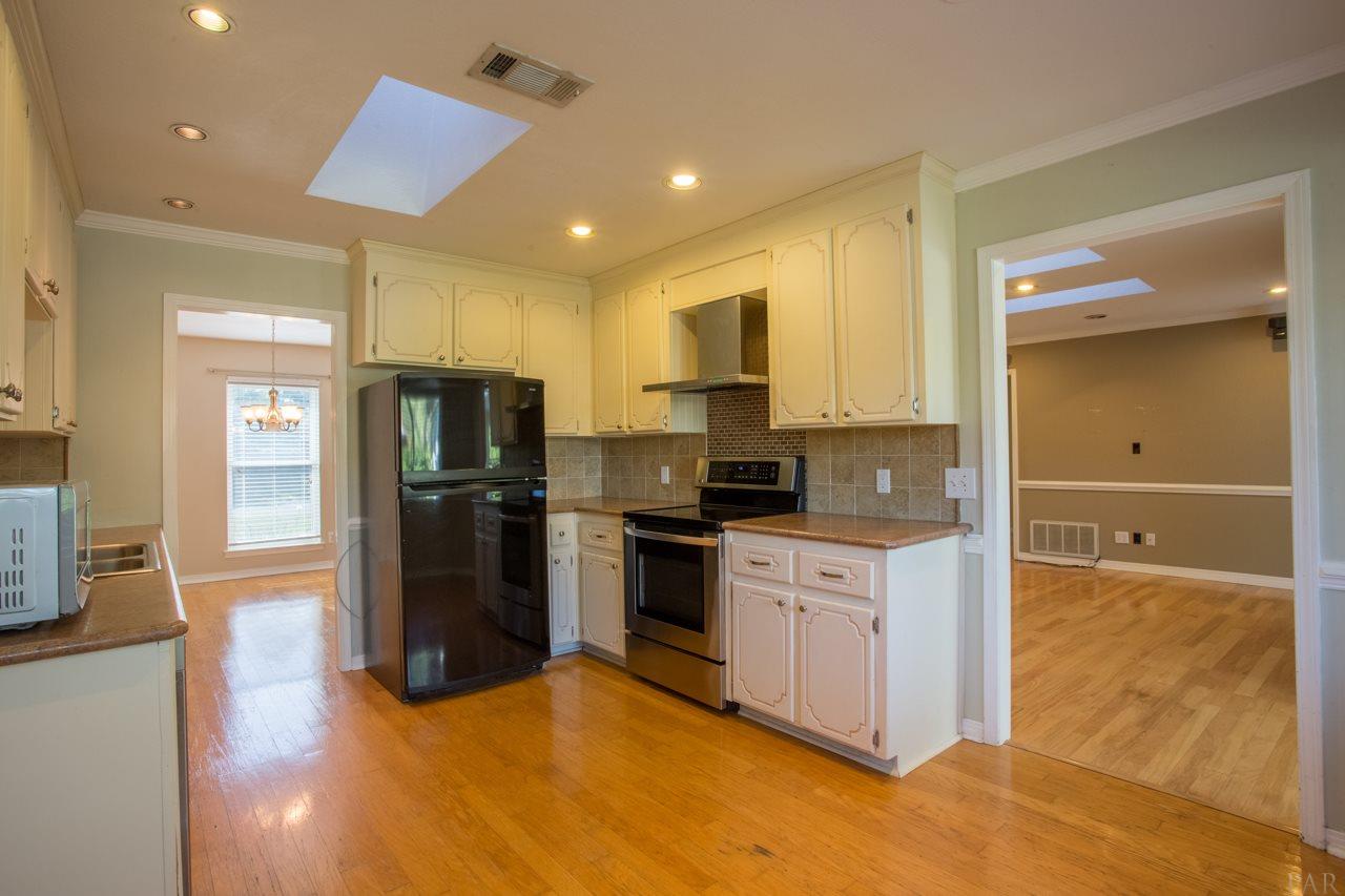 5940 Limestone Road Pensacola, FL 32504 - Photo 6 of 39 Gallery Image 6