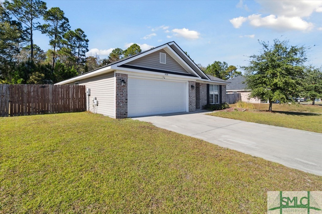 1131 Creekside Circle Hinesville, GA 31313 - Photo 2 of 7