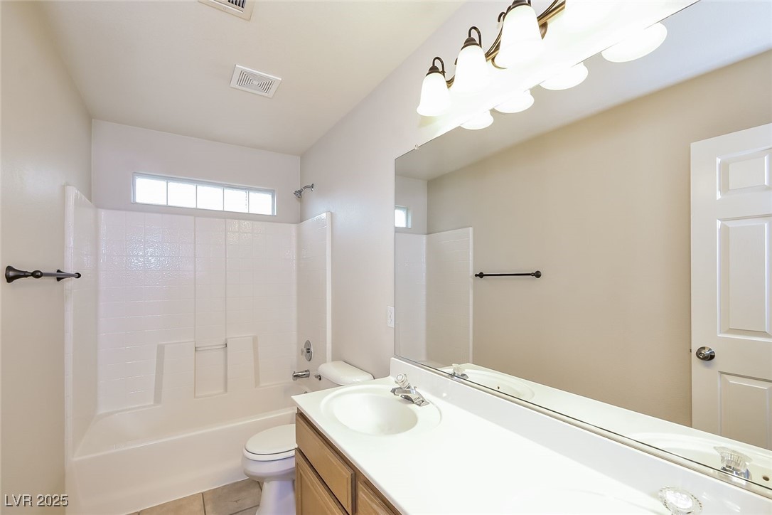 8920 Picket Fence Avenue Las Vegas, NV 89143 - Photo 10 of 13