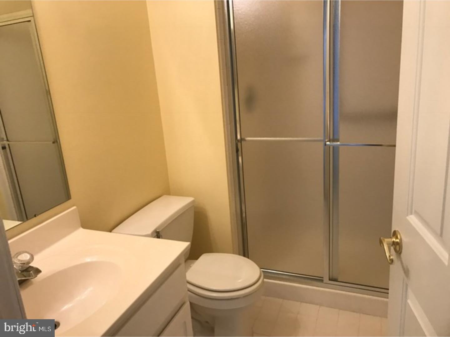 25 Mayfair Road Southampton, NJ 08088 - Photo 16 of 22 Master Bathroom