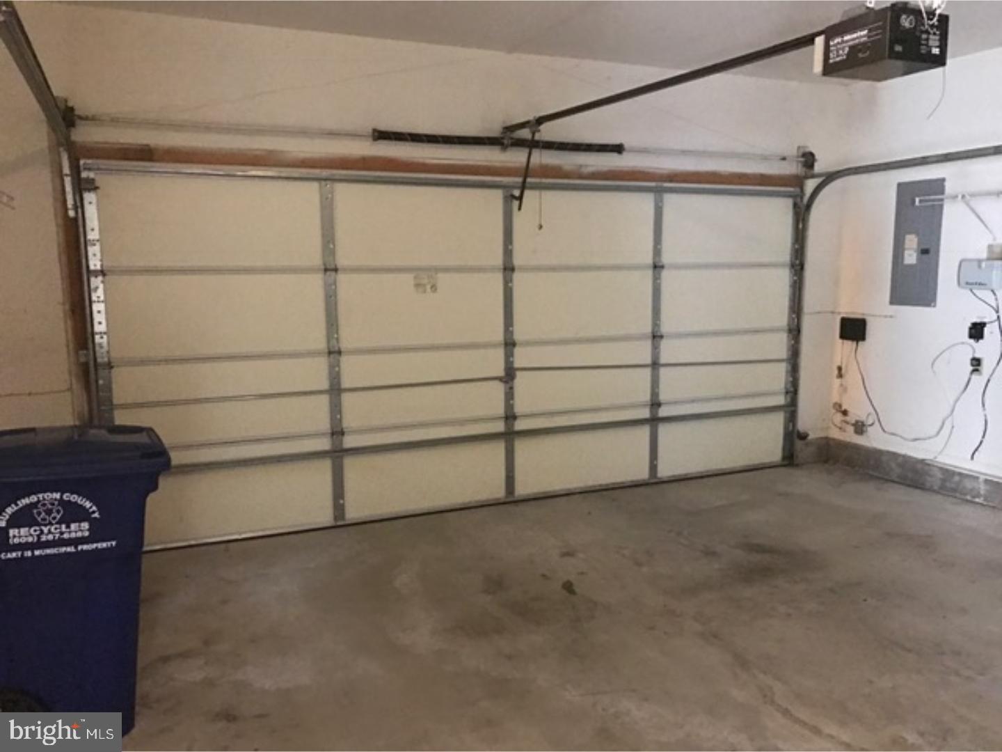 25 Mayfair Road Southampton, NJ 08088 - Photo 22 of 22 Garage