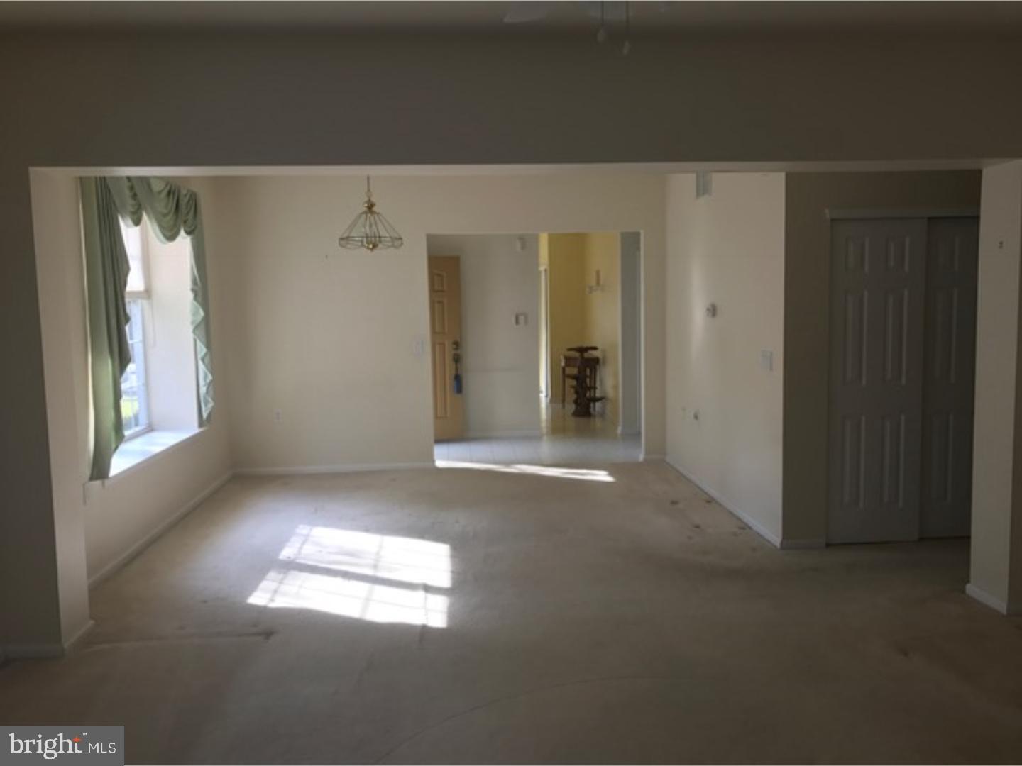 25 Mayfair Road Southampton, NJ 08088 - Photo 7 of 22 Dining Room