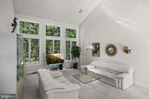 $850,000 | 2 Franklin Court, Southampton, NJ 08088