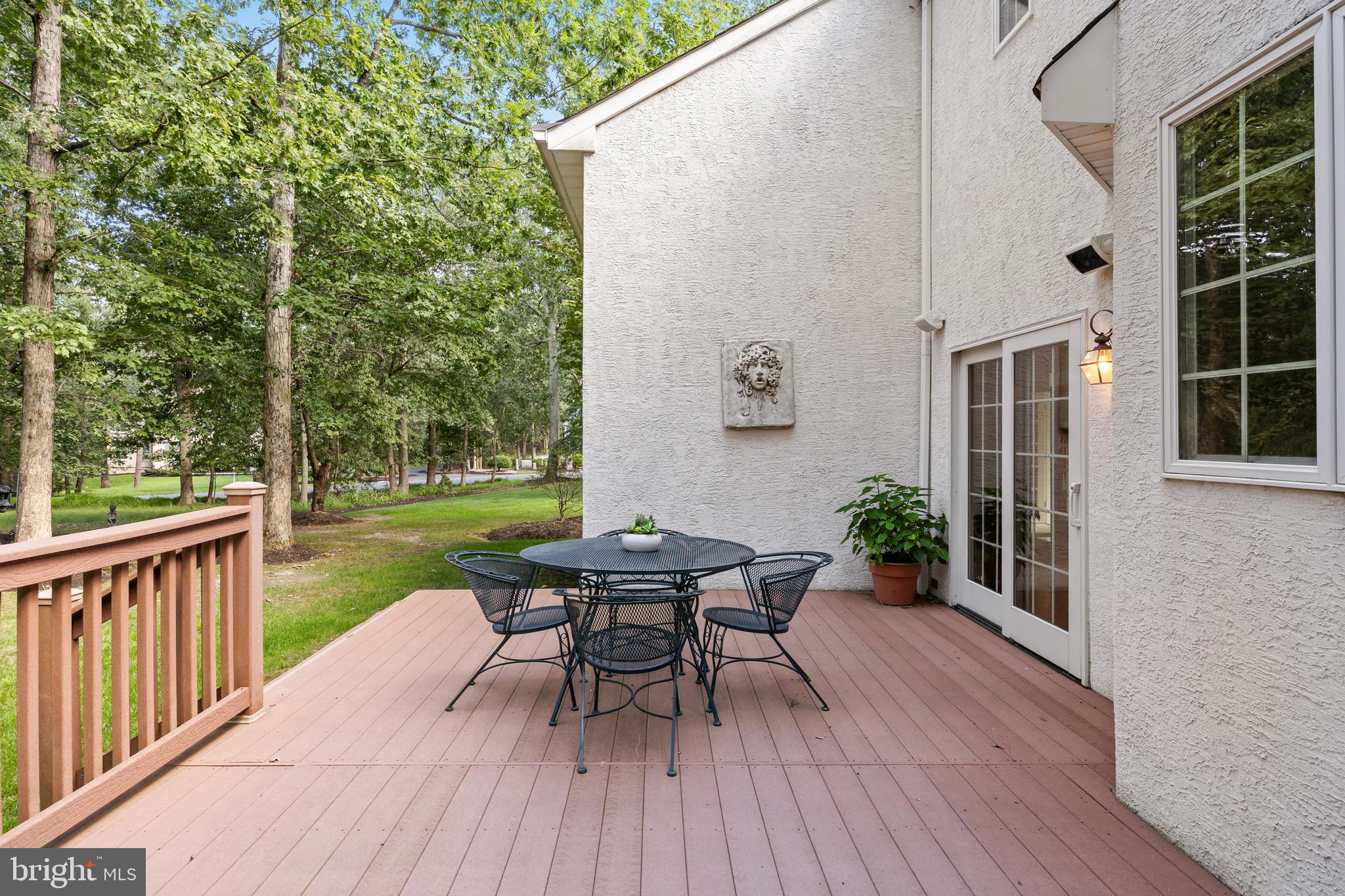 2 Franklin Court Southampton, NJ 08088 - Photo 34 of 43 Deck