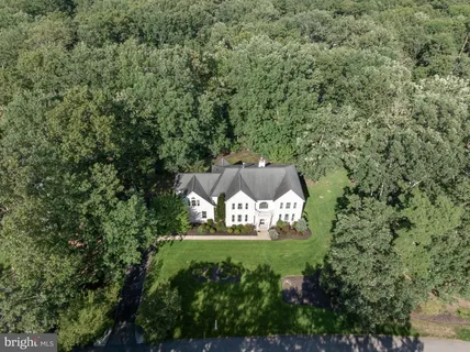 $850,000 | 2 Franklin Court, Southampton, NJ 08088