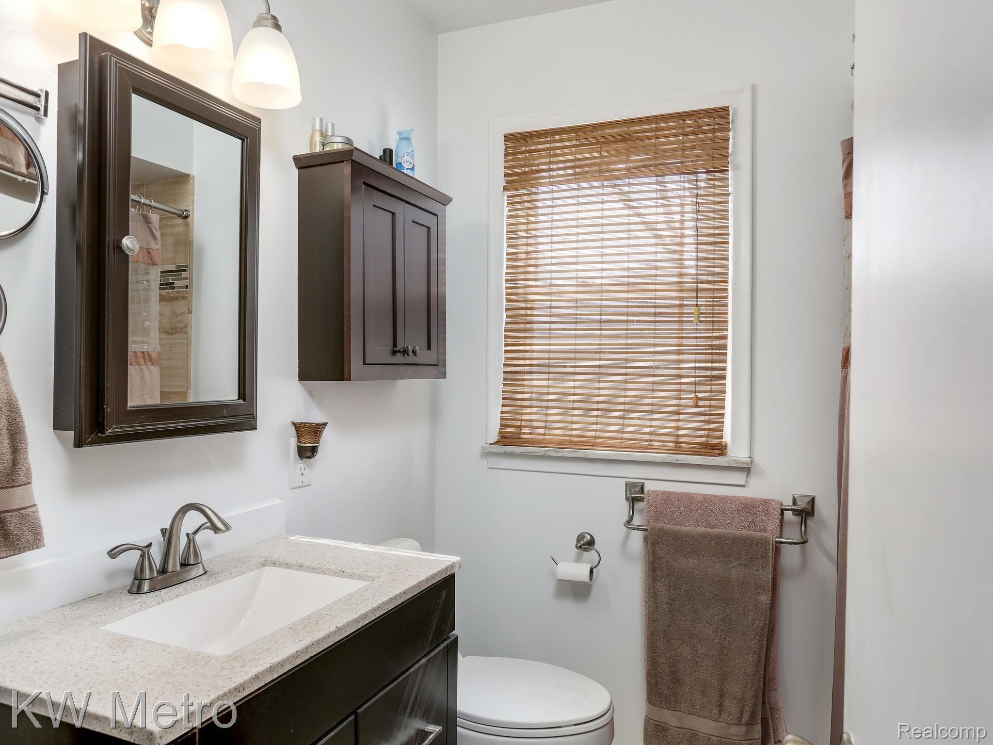 2330 Harvard Road Berkley, MI 48072 - Photo 14 of 22 2330 Harvard Rd Berkley MI-017-017-2330 Harvard Road Berkley0017-MLS_Size.jpg