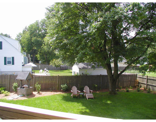 9 Sunnyfield Road Bedford, MA 01730 - Photo 4 of 8 Gallery Image 4