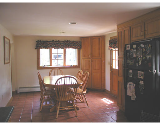 9 Sunnyfield Road Bedford, MA 01730 - Photo 6 of 8 Gallery Image 6