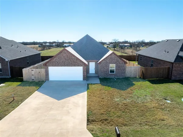 $225,000 | 1020 Springview Lane, Mabank, TX 75147