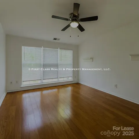 $1,900 | Undisclosed Address, Charlotte, NC 28262