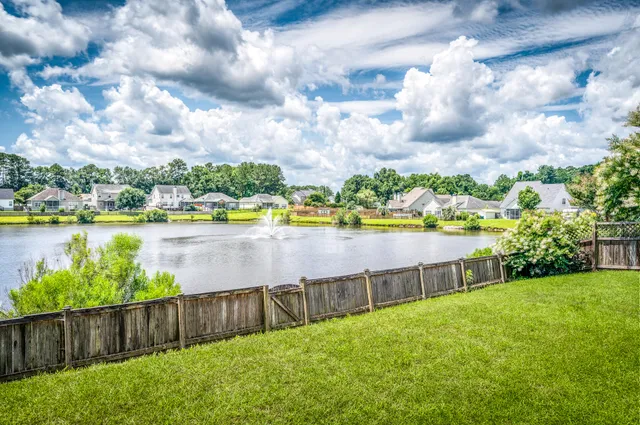 $439,999 | 170 Highwoods Plantation Avenue, Summerville, SC 29485