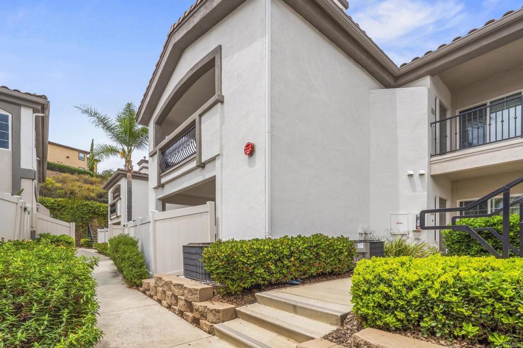 2715 Lake Pointe Drive, Unit 116 Spring Valley, CA 91977 - Photo 3 of 50