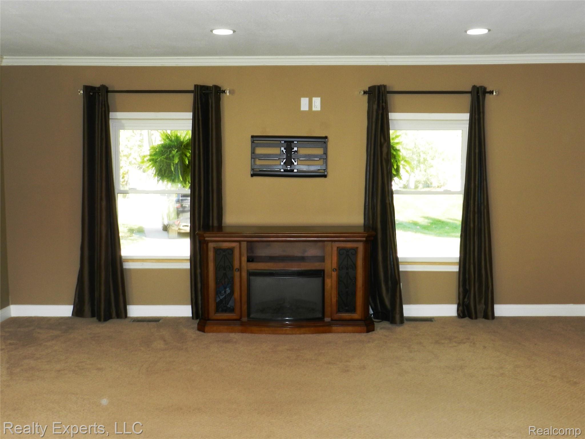 3020 East Maple Road Milford, MI 48381 - Photo 22 of 72 22.1