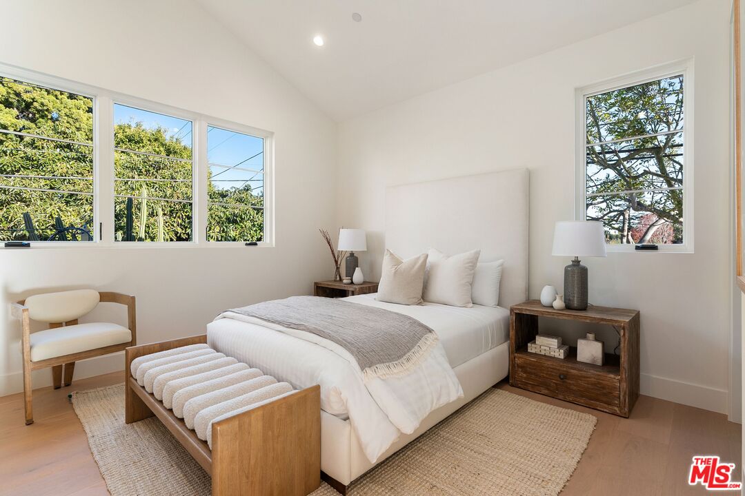 3662 Stoner Avenue Los Angeles, CA 90066 - Photo 24 of 32