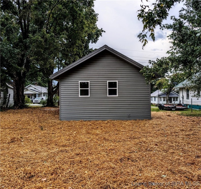 806 Smith Street Salem, IN 47167 - Photo 33 of 40