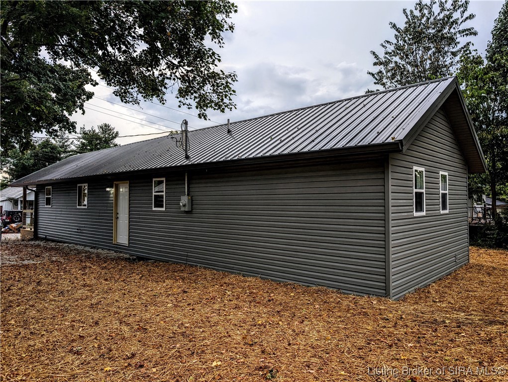 806 Smith Street Salem, IN 47167 - Photo 34 of 40