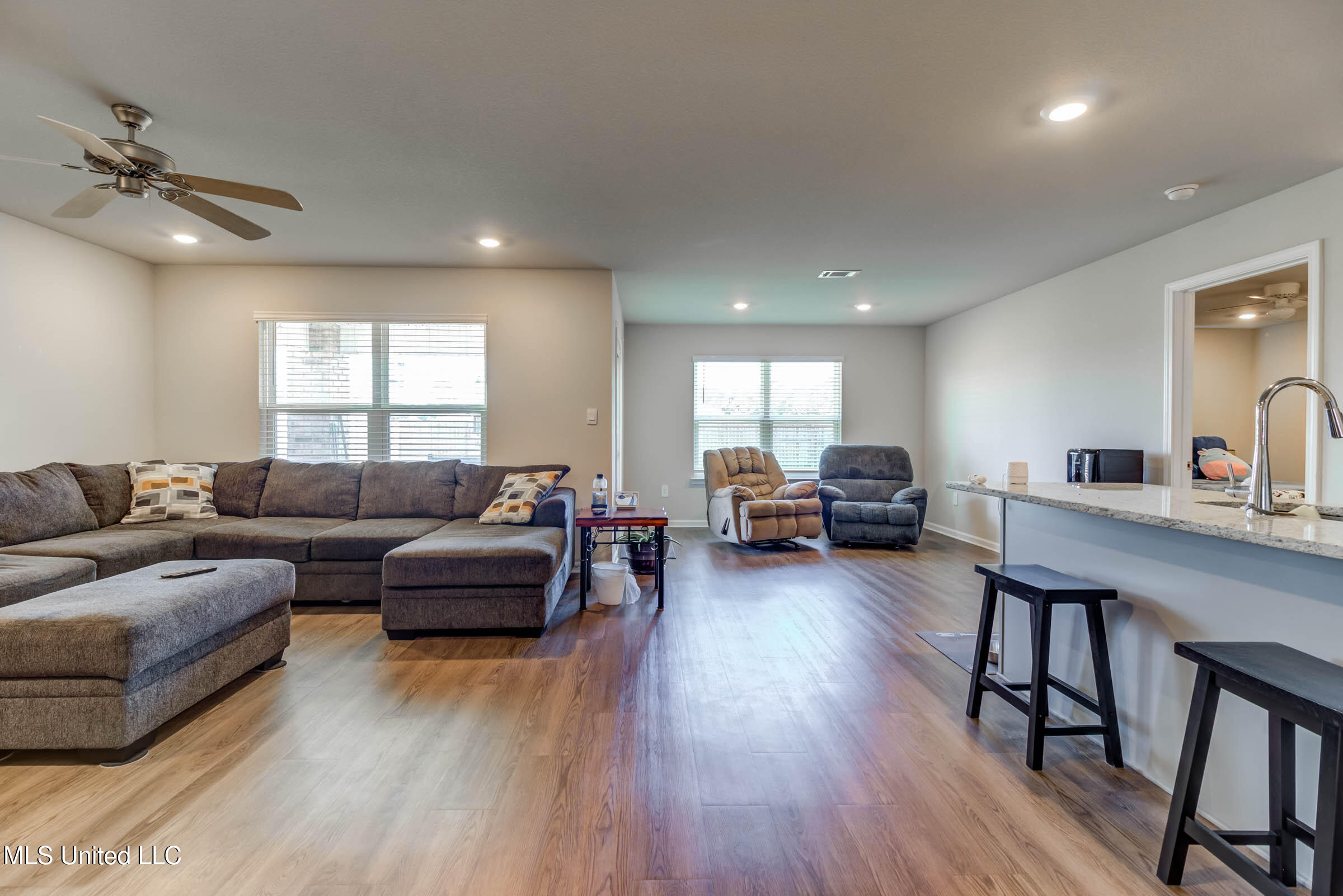 2004 Pettits Lane Long Beach, MS 39560 - Photo 11 of 41 2004 Pettis (16)