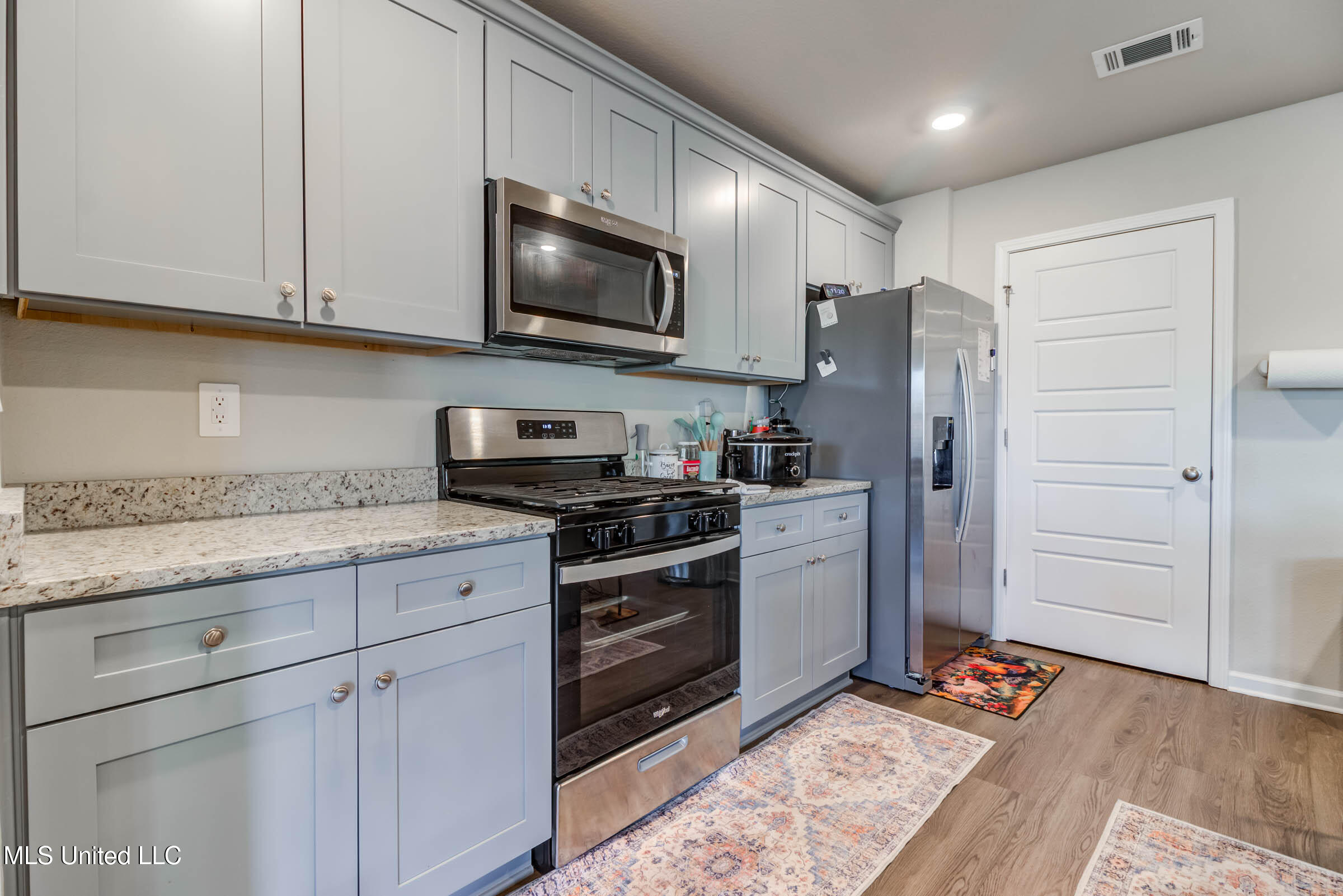 2004 Pettits Lane Long Beach, MS 39560 - Photo 14 of 41 2004 Pettis (13)