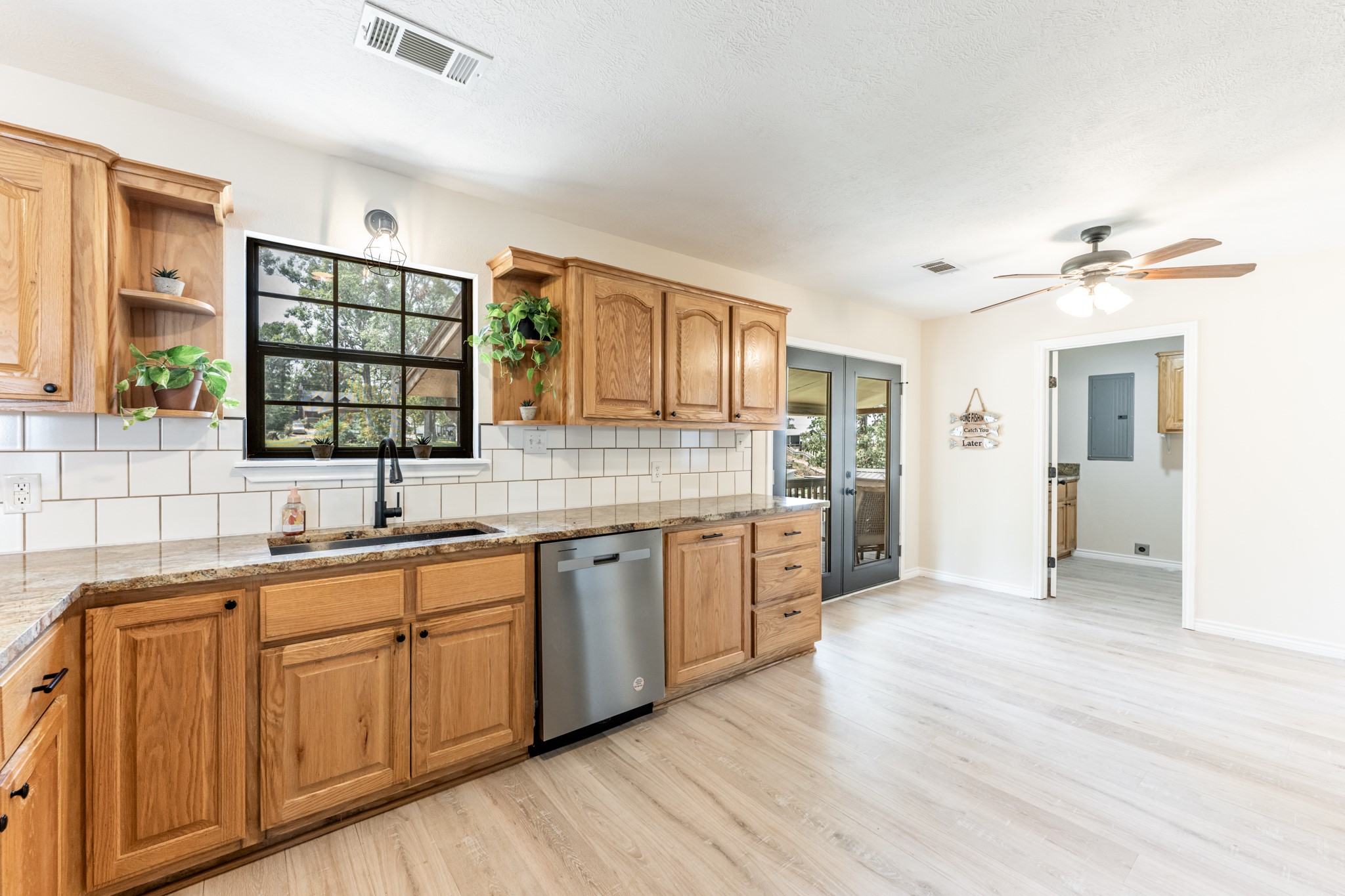 71 Key Largo Loop Point Blank, TX 77364 - Photo 11 of 40