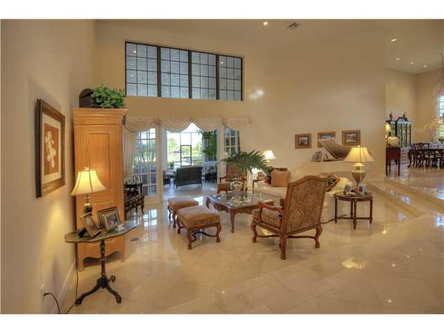 2900 Hunter Road Weston, FL 33331 - Photo 5 of 22 Living Room