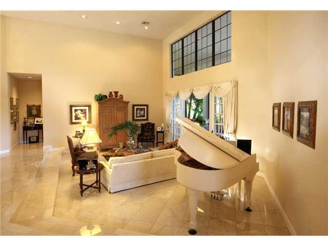 2900 Hunter Road Weston, FL 33331 - Photo 6 of 22 Living Room
