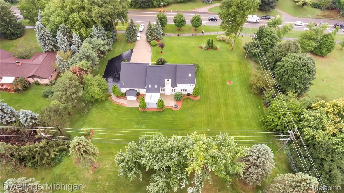 1037 South Adams Road Rochester, MI 48309 - Photo 66 of 67 1037-S-Adams-Rochester-Hills-48309-windowstill-66.jpg