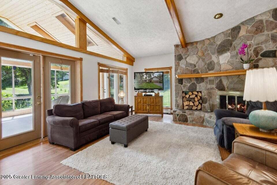 1346 East Howe Road Dewitt, MI 48820 - Photo 11 of 59 great room