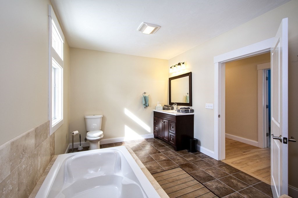 168 Indian Pond Road Kingston, MA 02364 - Photo 14 of 38