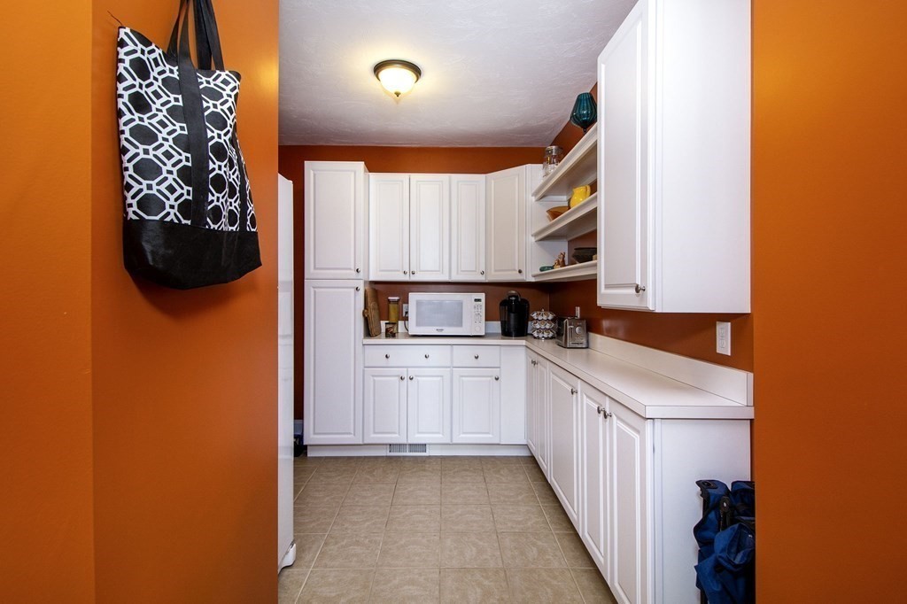 168 Indian Pond Road Kingston, MA 02364 - Photo 10 of 38