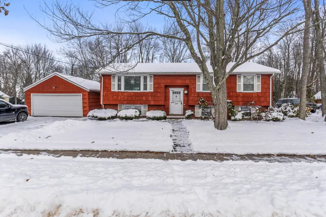 $499,000 | 30 Sokokis Street, South Portland, ME 04106