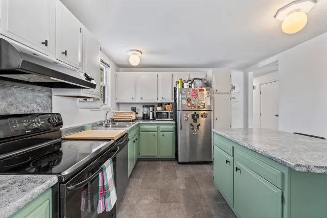 $499,000 | 30 Sokokis Street, South Portland, ME 04106