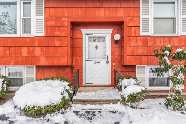 $499,000 | 30 Sokokis Street, South Portland, ME 04106