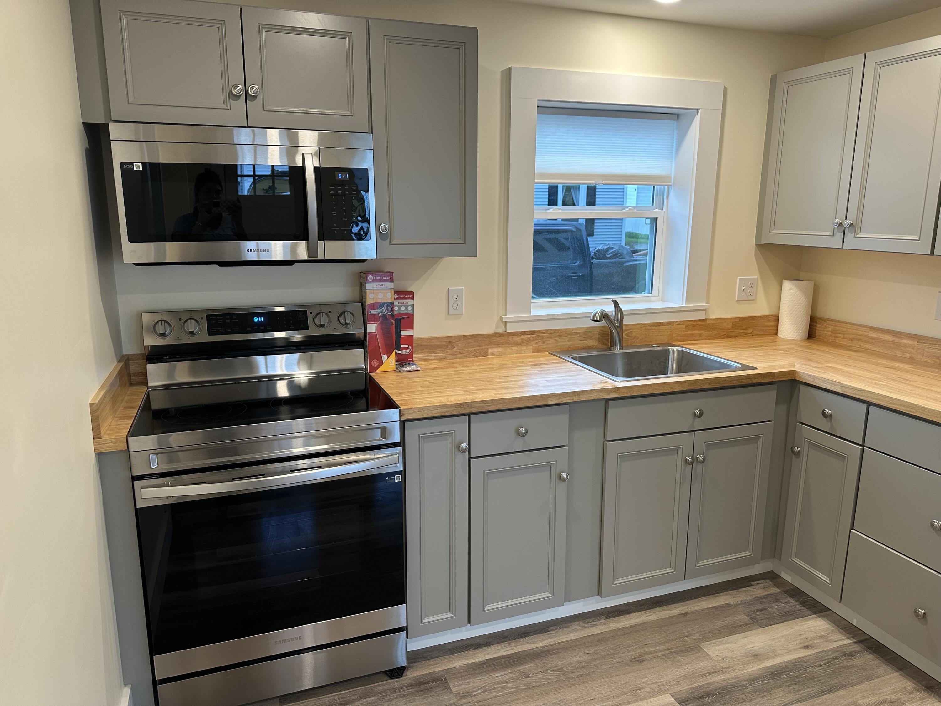 36 Grove Street Rockland, ME 04841 - Photo 14 of 22 IMG_1352