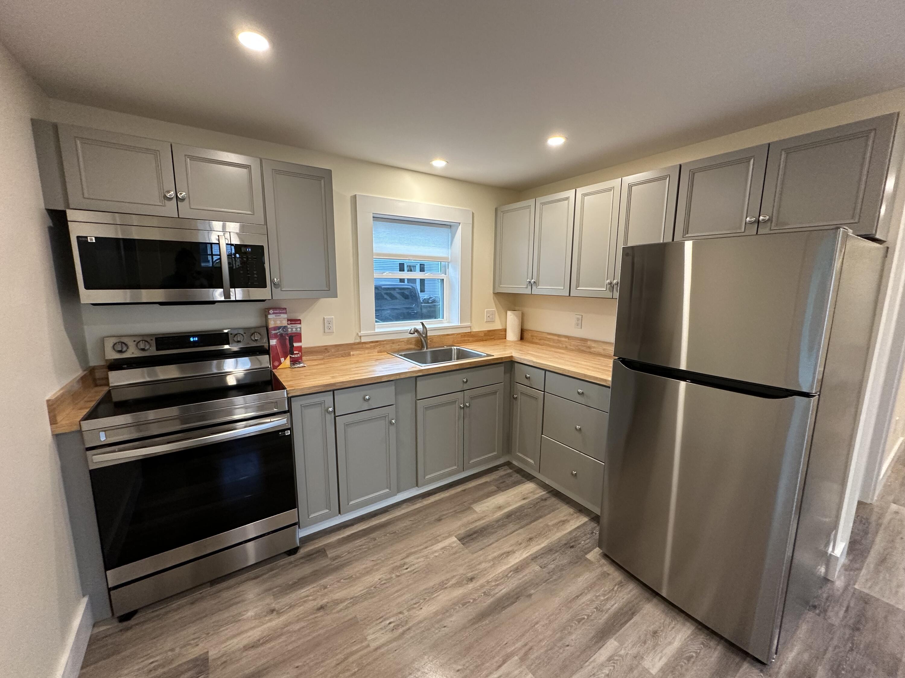 36 Grove Street Rockland, ME 04841 - Photo 15 of 22 IMG_1351