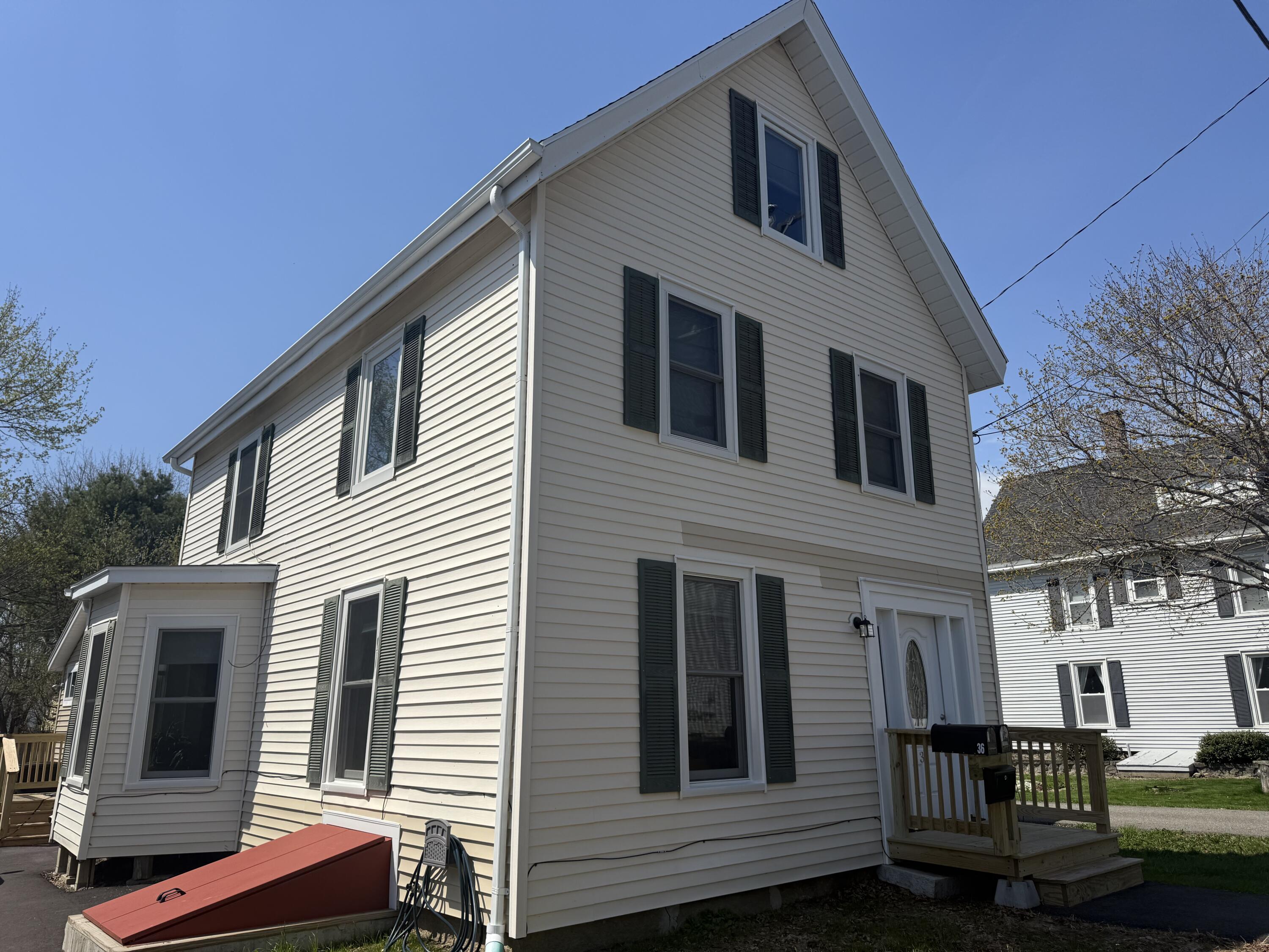 36 Grove Street Rockland, ME 04841 - Photo 2 of 22 IMG_9873