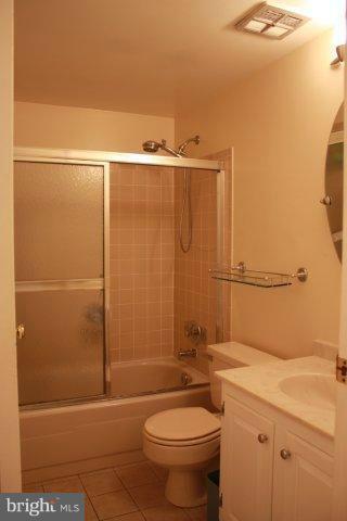 12251 Angel Wing Court Reston, VA 20191 - Photo 23 of 29 Bath