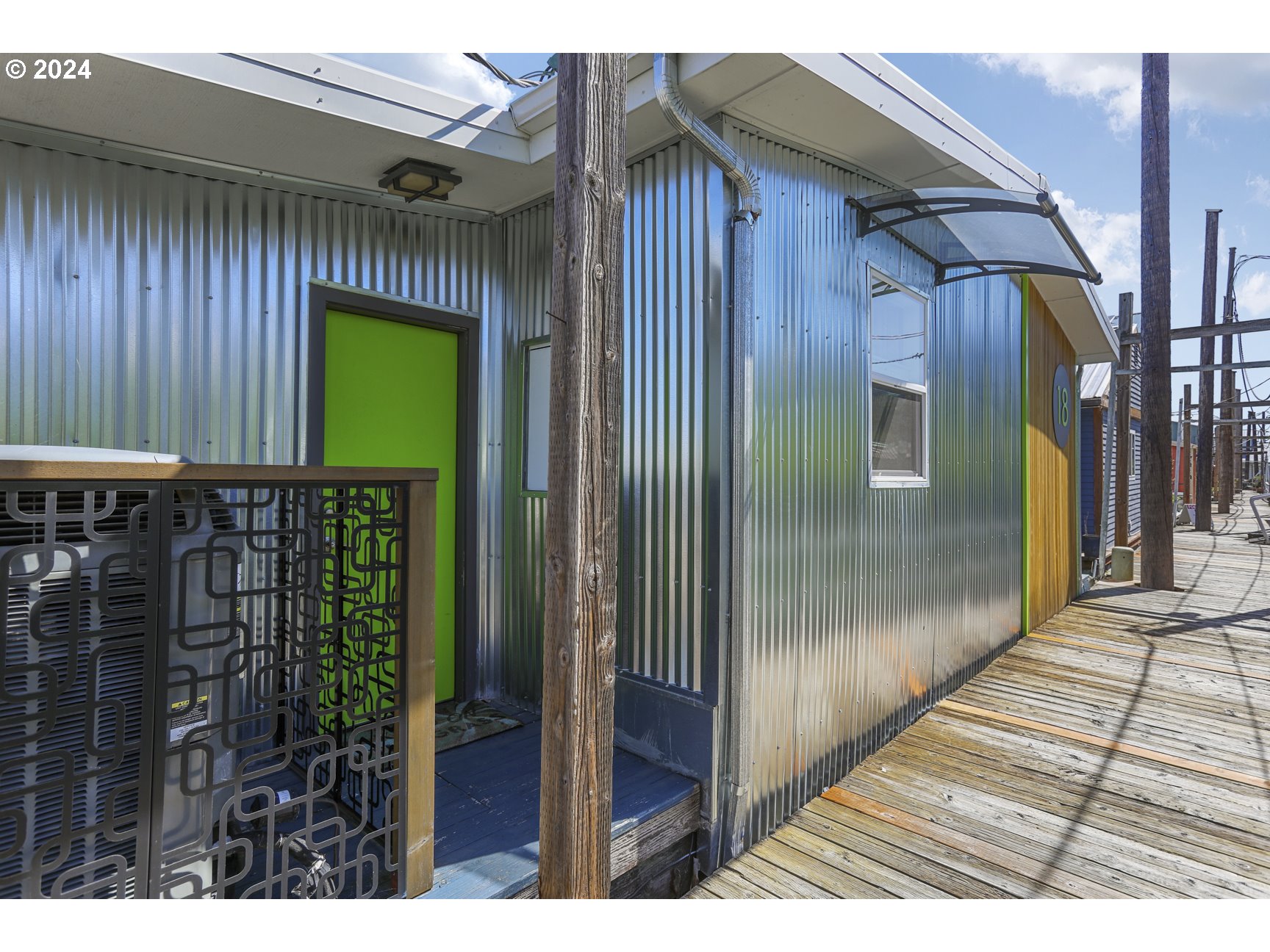 173 Northeast Bridgeton Road, Unit 18 Portland, OR 97211 - Photo 3 of 45 Gallery Image 3
