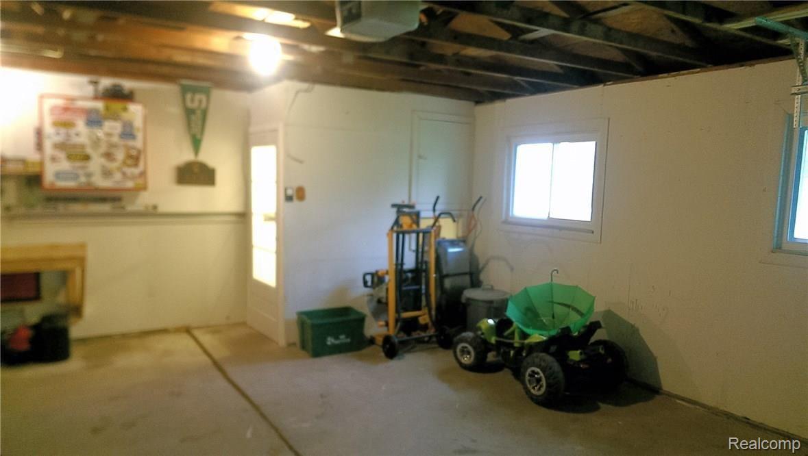 2180 Armond Road Howell, MI 48855 - Photo 60 of 62 IMAG0269.jpg