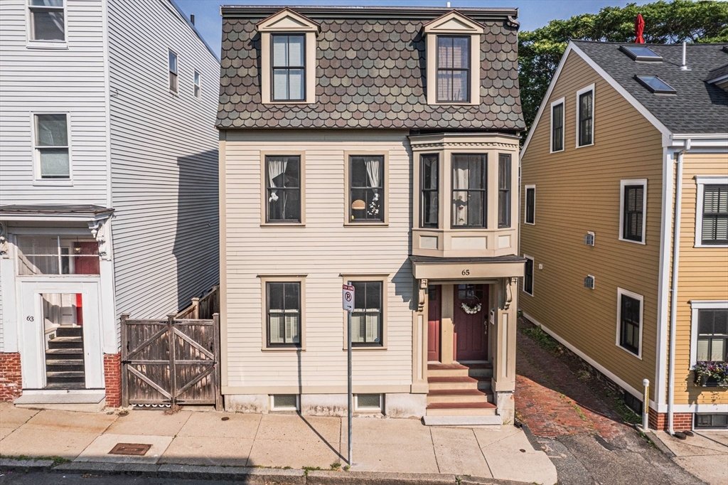 65 Green Street, Unit 1 Boston, MA 02129 - Photo 15 of 25