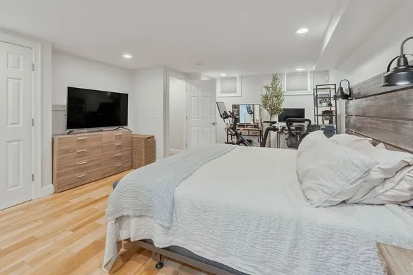 $5,000 | 65 Green Street, Unit 1, Boston, MA 02129