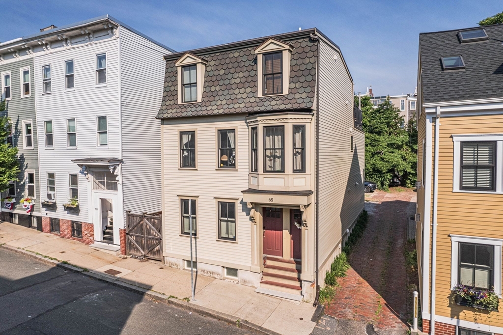 65 Green Street, Unit 1 Boston, MA 02129 - Photo 19 of 25