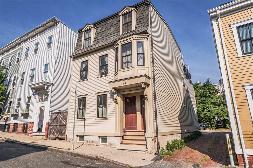 65 Green Street, Unit 1 Boston, MA 02129 - Photo 20 of 25